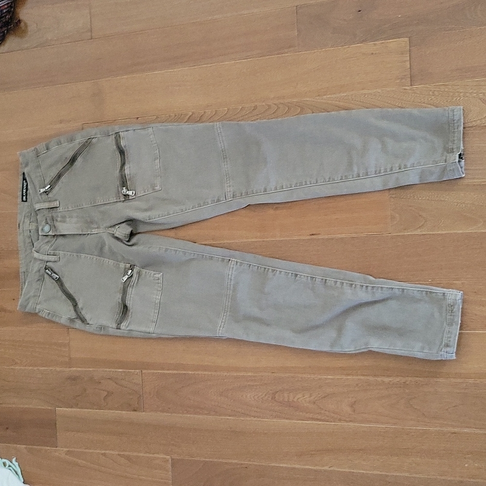 Blank‎ NYC skinny jeans in gray green with zipper hardware 25 - Picture 7 of 8